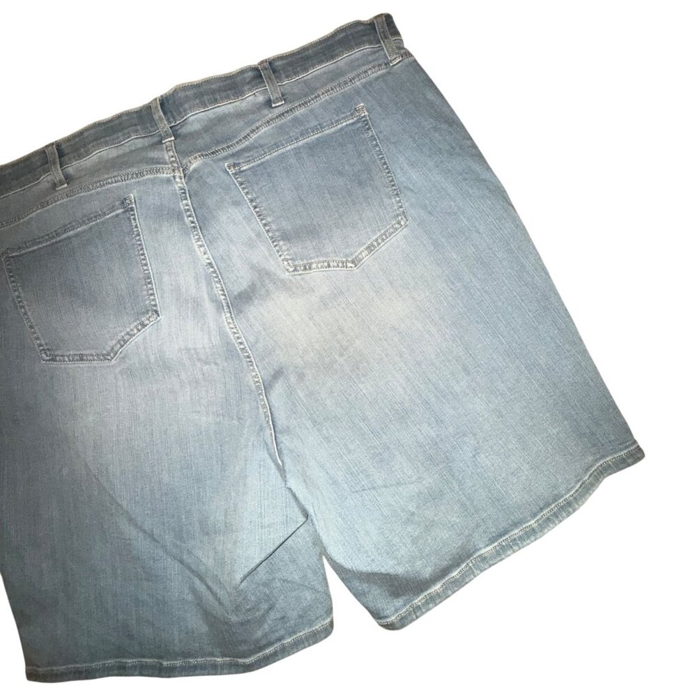 Torrid Womens Plus Size Bermuda Shorts Womens 26 Light Wash Pockets Distressed - Picture 6 of 7